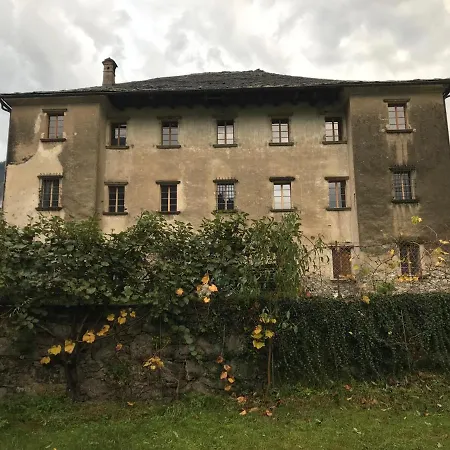 Palazzo Comacio Homestay Roveredo